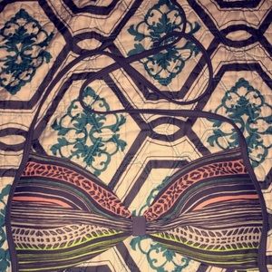 Swimming suit top